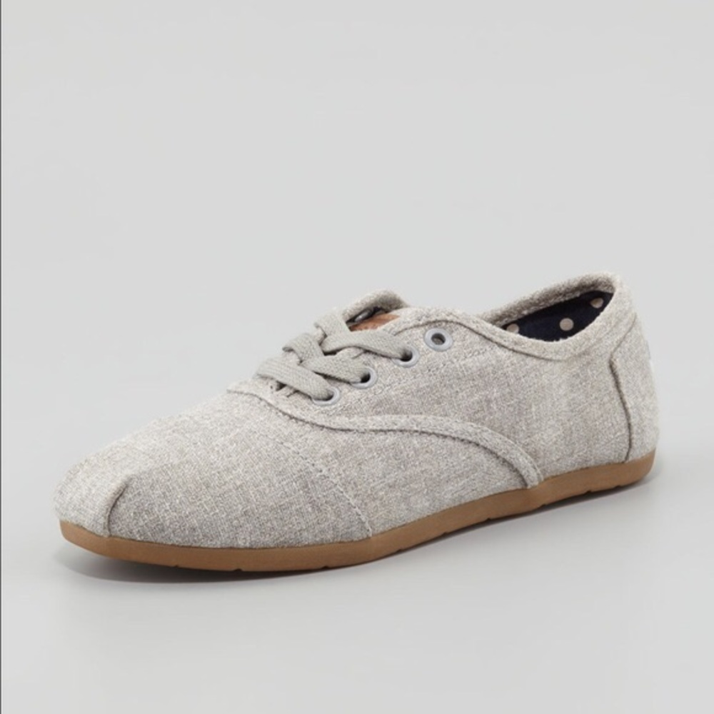 TOMS Tie Up Shoes